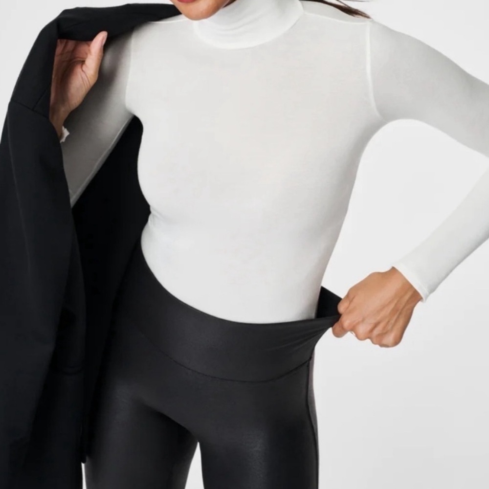 SPANX Faux Leather Leggings Vegan Black Size Medium - Picture 9 of 11